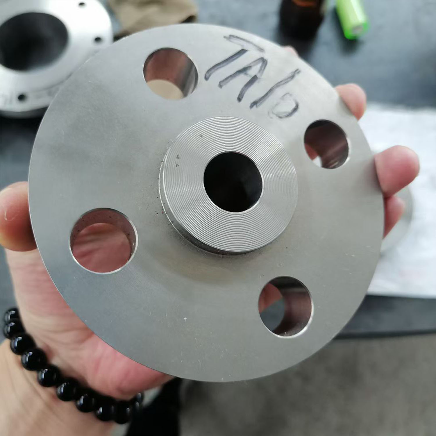 ASME B16.5 Forged Titanium Flanges and Fittings | High-Pressure Piping Components