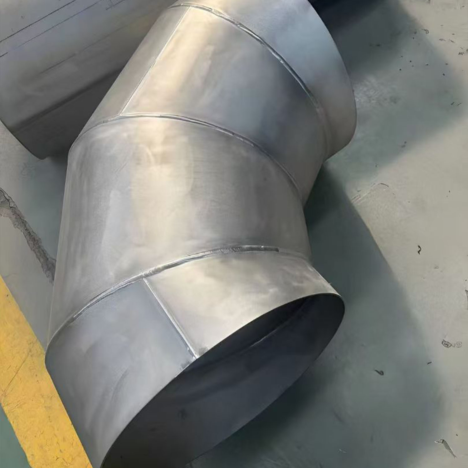 Custom Large Diameter Welded Titanium Pipe Fittings & Concentric Reducers