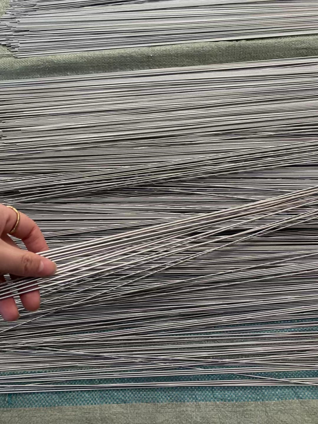 Titanium Wire Manufacturer | Leading Titanium Wire Supplier with ASTM B863 Grade 1 Grade 2 Grade 5