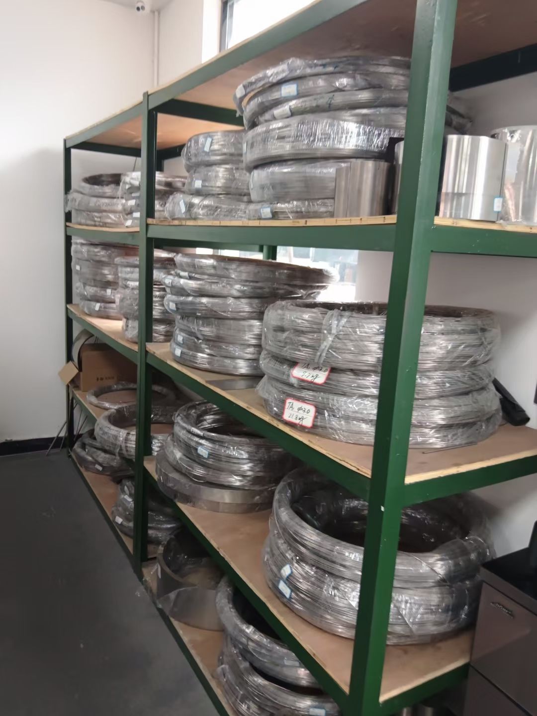 Premium ASTM B863 Titanium Wire & Titanium Wire Less Coils | Grade 2, Grade 5 Factory Wholesale