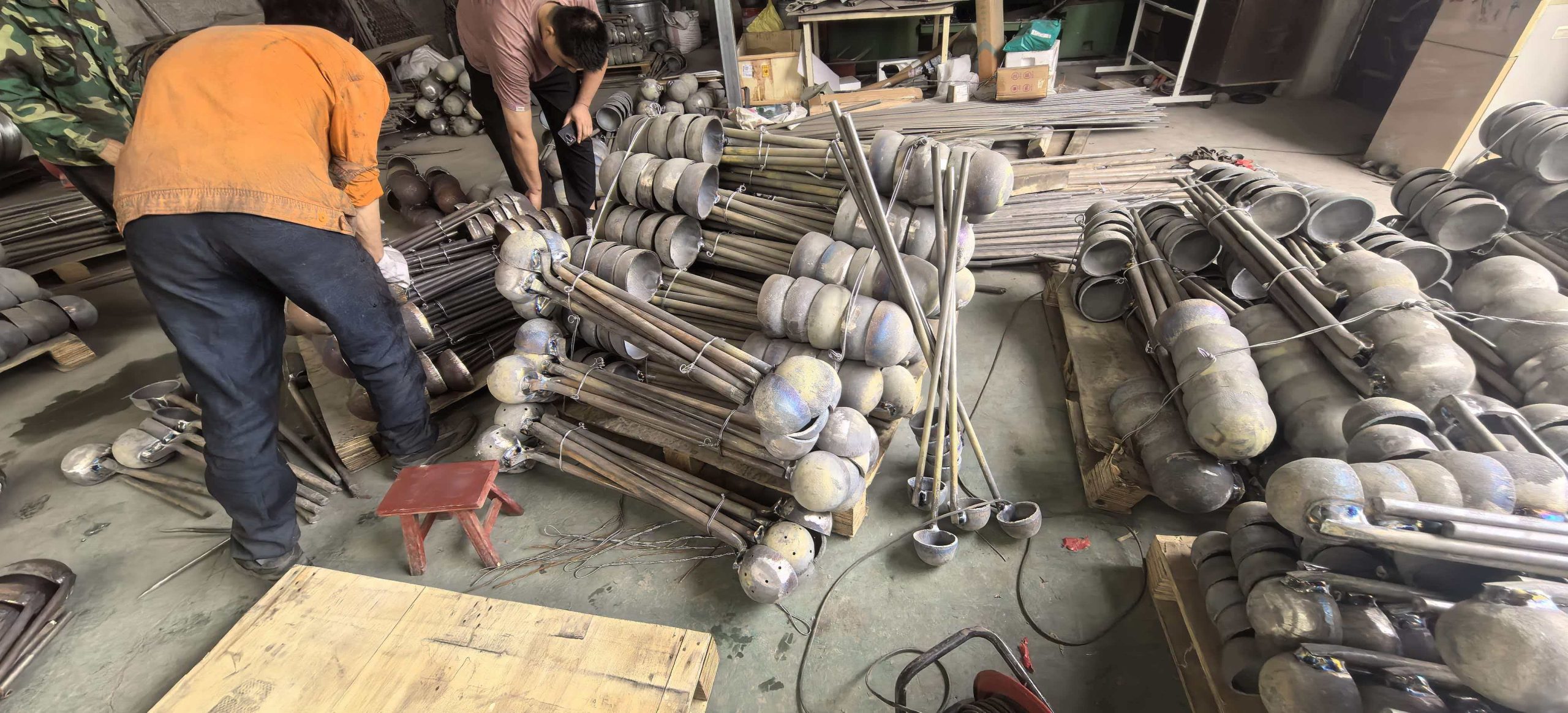 Titanium Sampling Ladles for Nd Pr La Ce Molten Metal | Stable at 1200°C