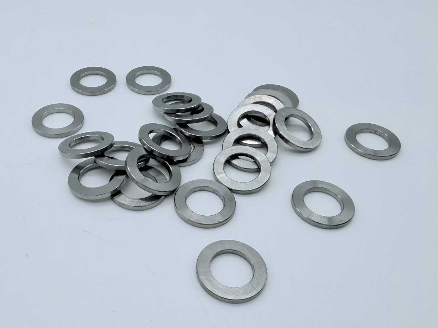 Titanium Implant Screws | ASTM F136 Grade 23 Titanium Screws for Dental & Orthopedic Applications