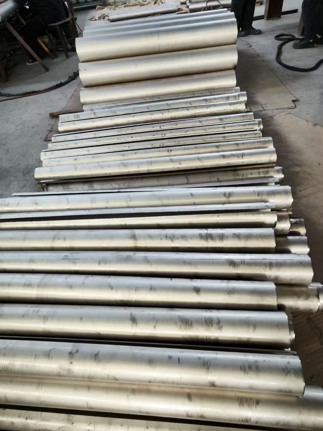 Titanium Tubes for Sale | ASTM B338 Grade 2 Titanium Tubes for Heat Exchangers, Chemical Processing & Marine Applications
