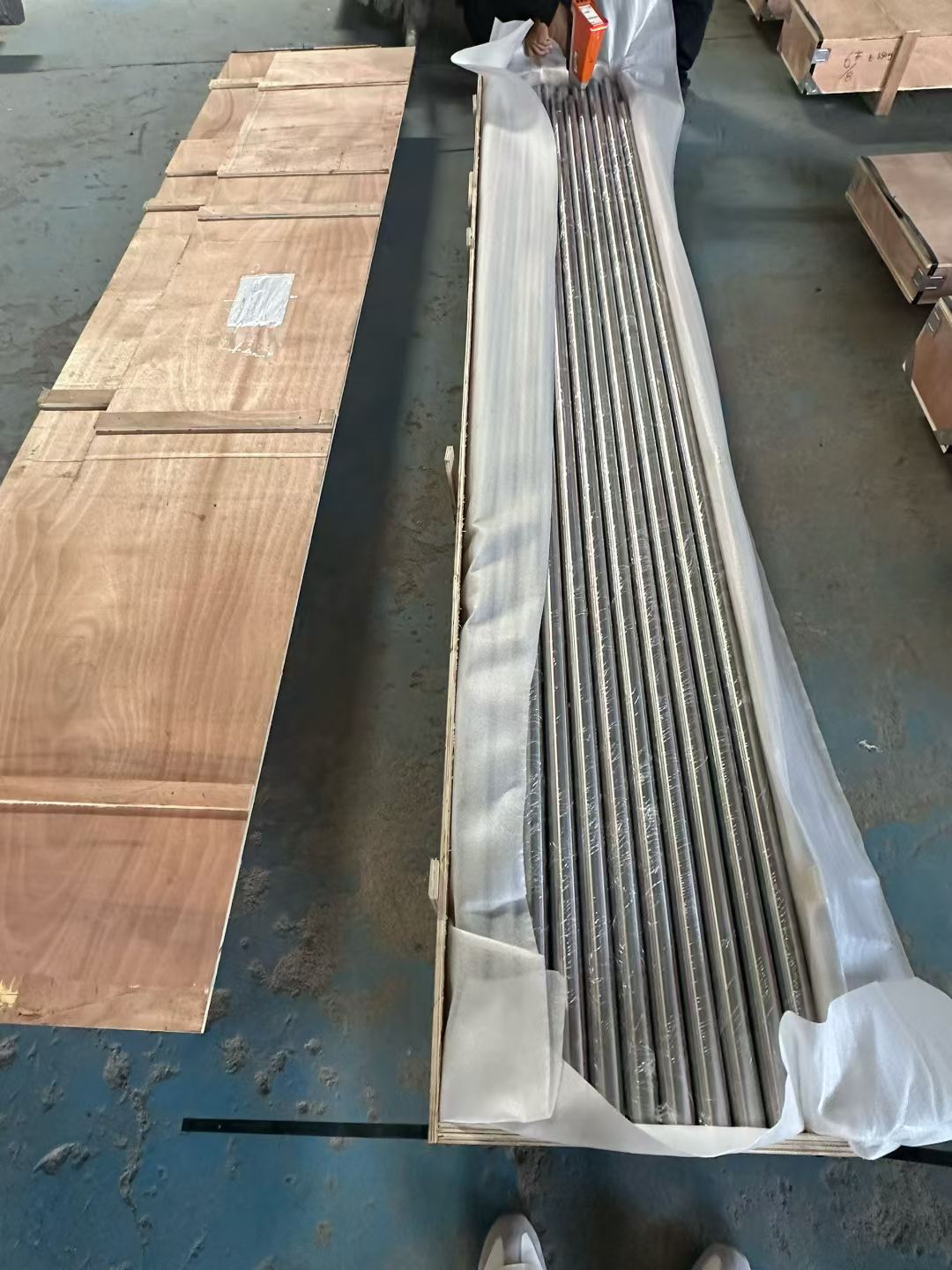 ASTM B348 Grade 5 & Grade 2 Titanium Round Bar, Factory Direct Wholesale