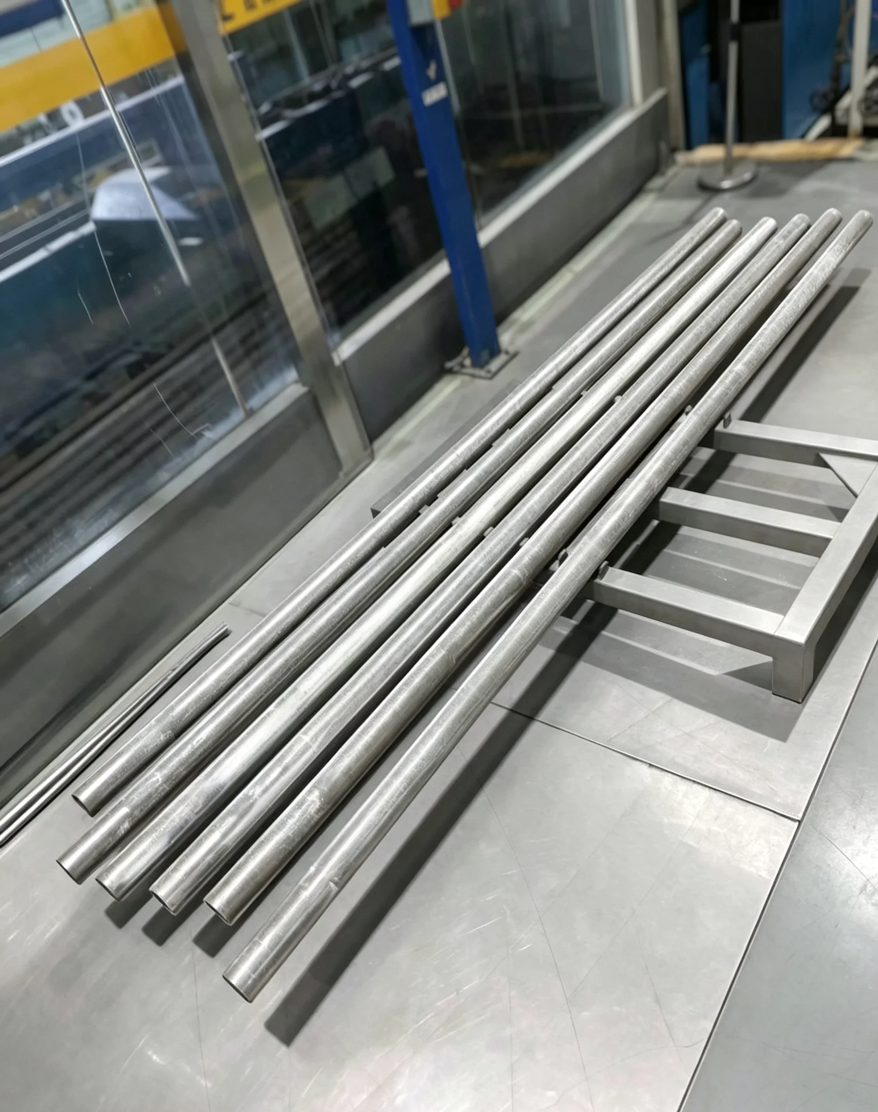 99.95% Pure Forged Molybdenum Rod Manufacturer | High Temperature Mo Rod Supplier